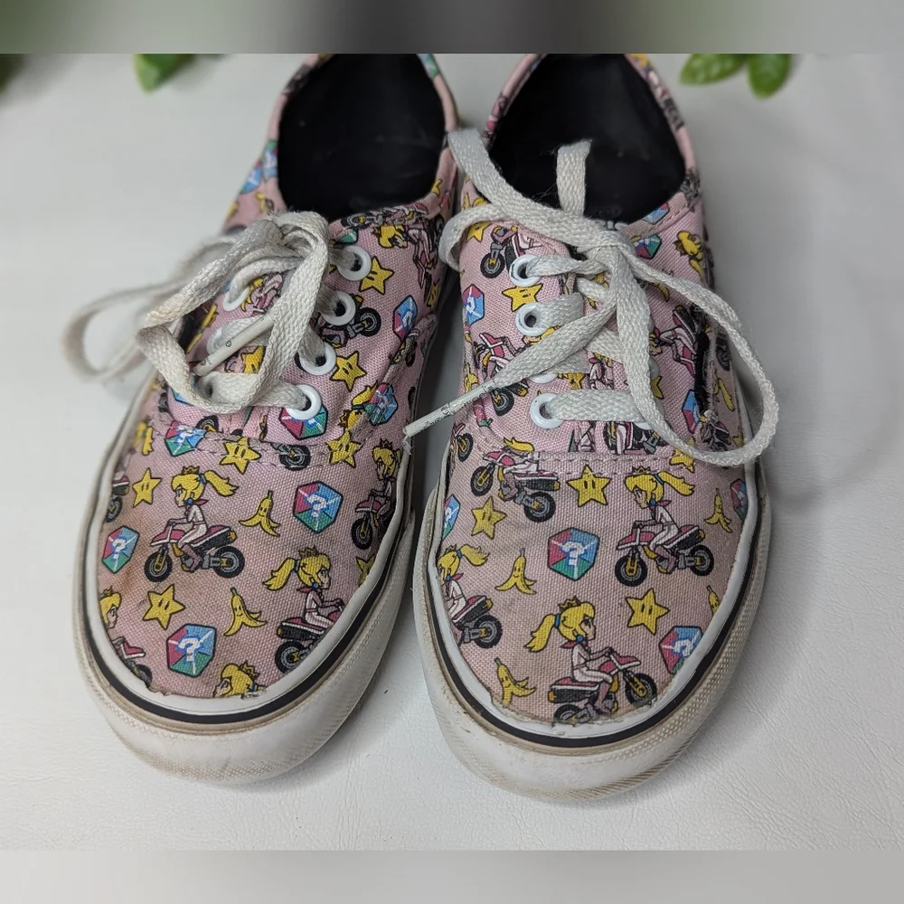 Vans X Nintendo Princess Peach Mario Kart Game over Sneakers Youth Size 2